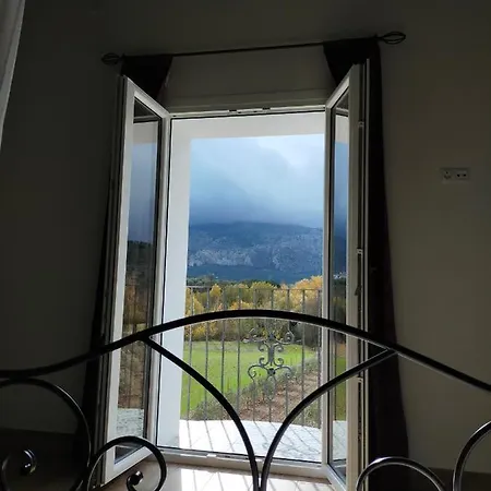 Holiday home La Casa De La Huerta Stylish Family In Countryside